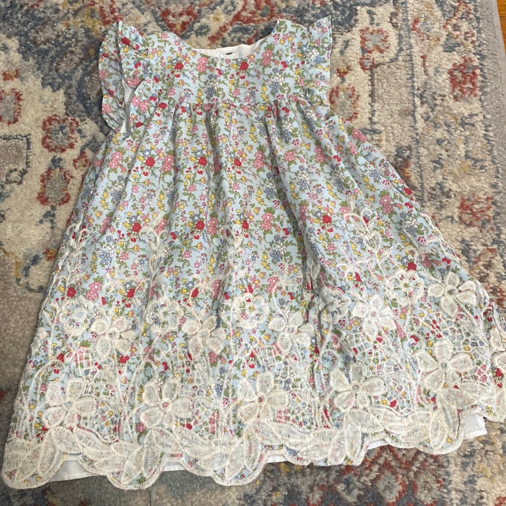 Pippa & Julie, Floral, fully lined dress